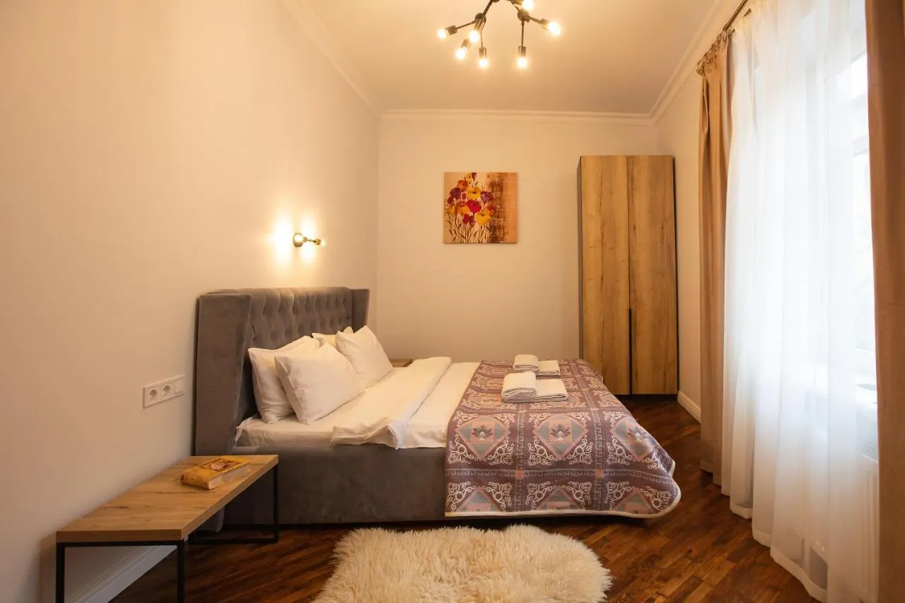 Apartment Friends House- Сучасні Апартаменти В Центрі Львова
